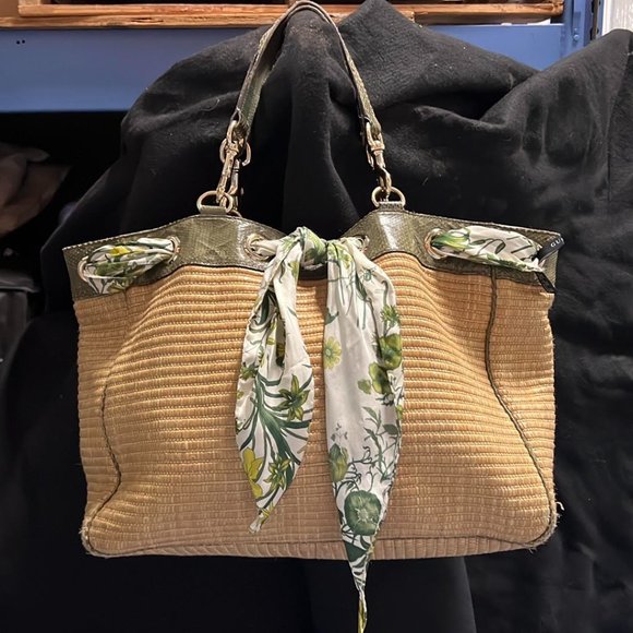 Gucci Positano straw purse with snakeskin leather trim with floral scarf - Picture 1 of 3